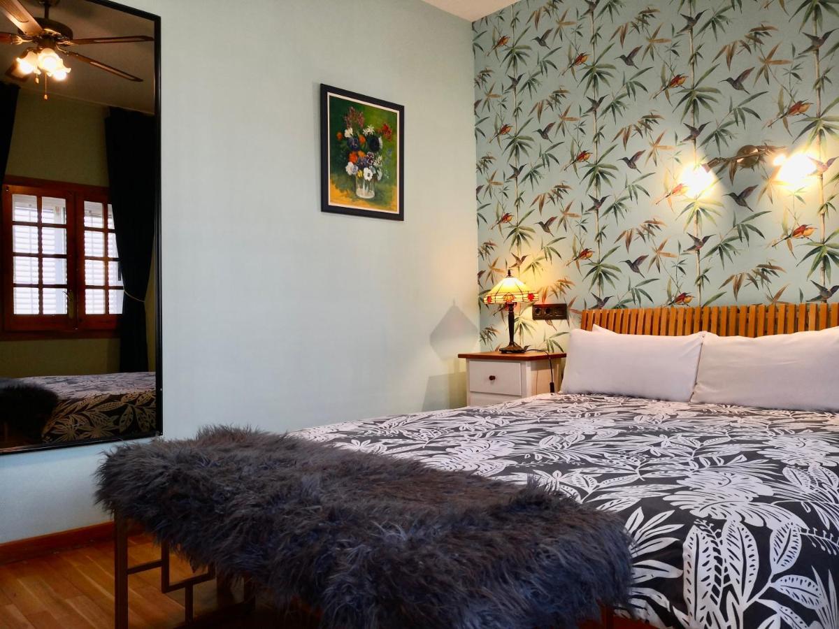 Privat Hotel Liberty 시체스 외부 사진