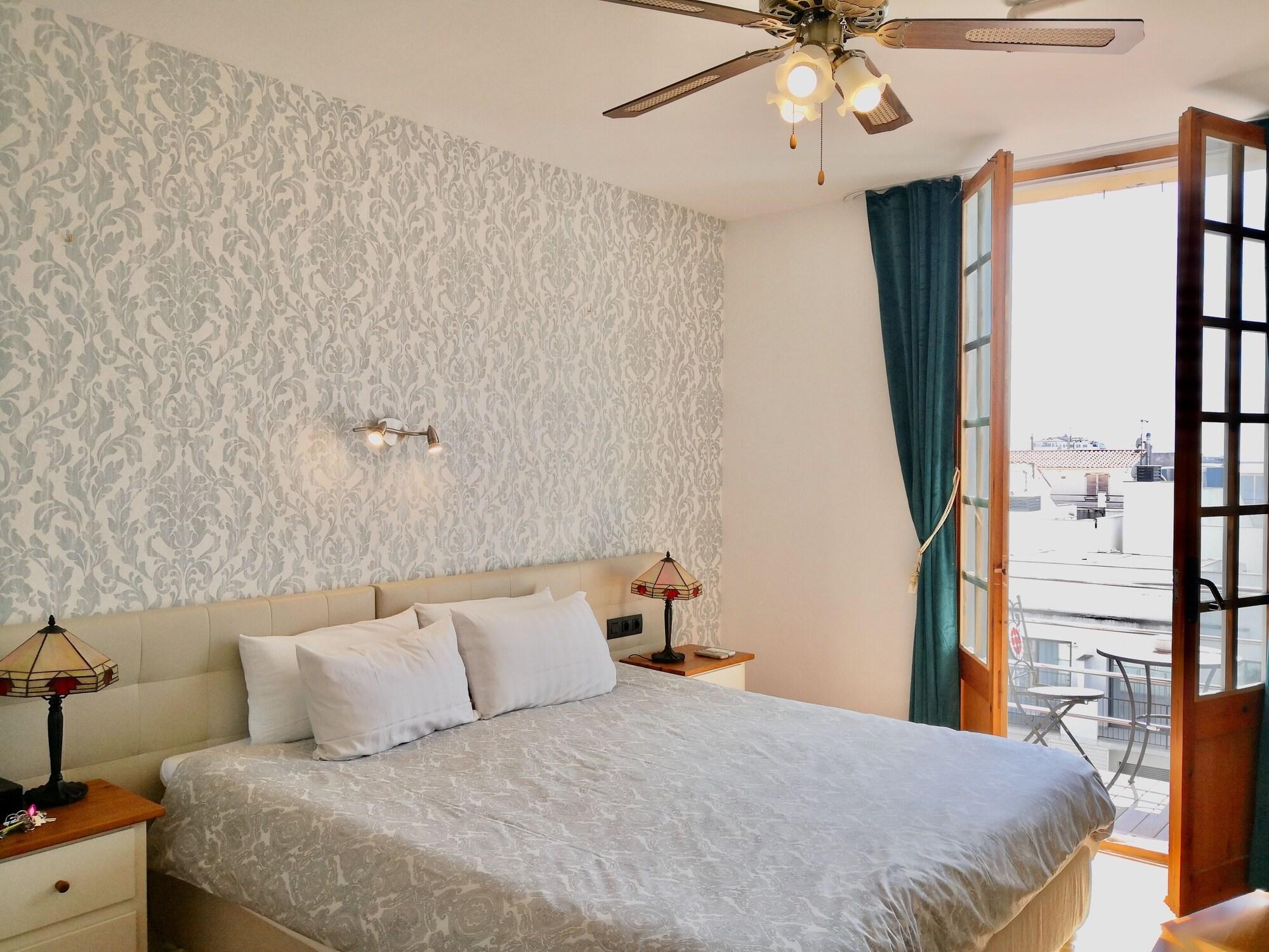 Privat Hotel Liberty 시체스 외부 사진