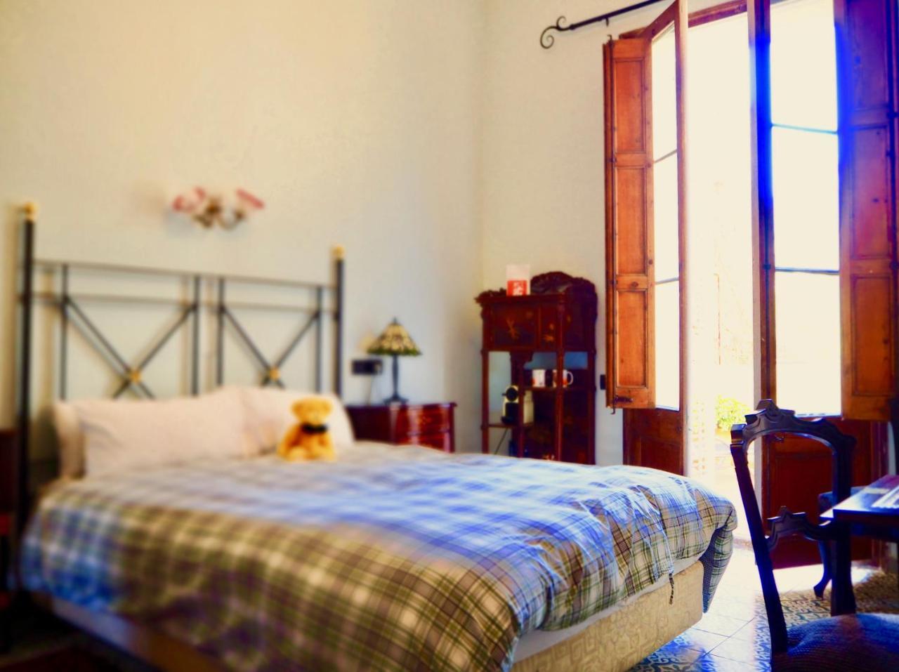 Privat Hotel Liberty 시체스 외부 사진